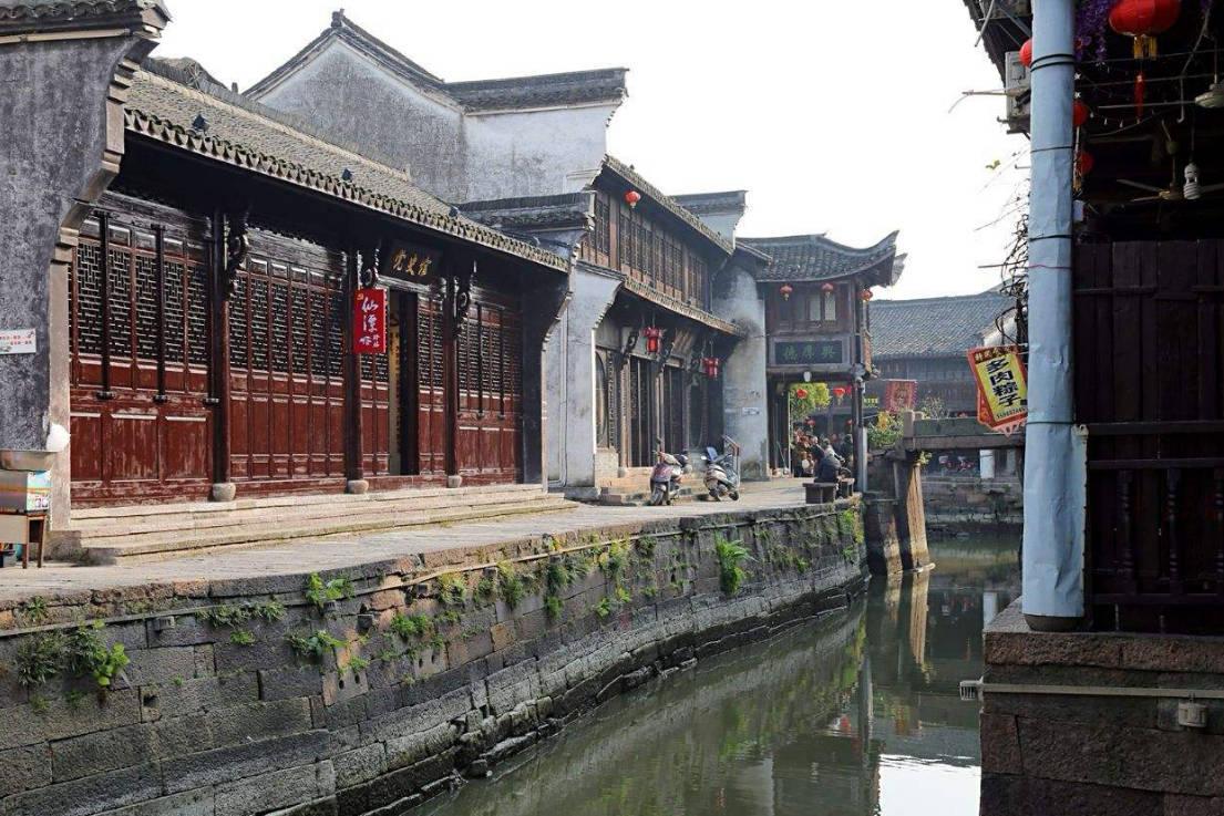 阿特斯太阳能盘中异动 股价大涨12.11%报23.60美元